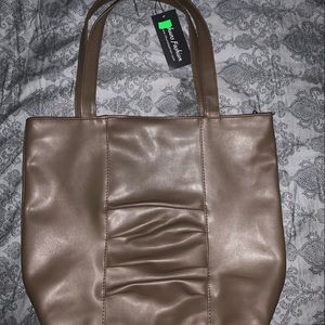 Brand new pocket book